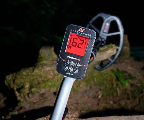 Zonguldak Minelab Vanquish 560 Pro Pack - Aydınlatmalı kullanım