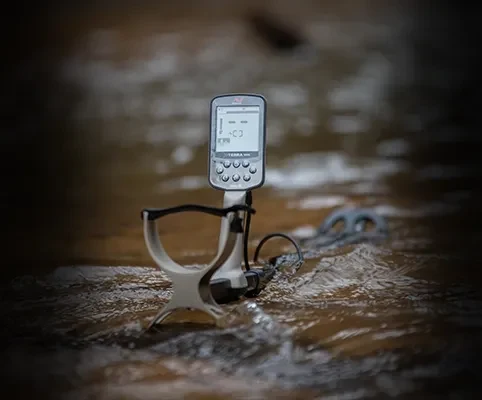 Zonguldak Minelab X-Terra Elite - Su geçirmez gövde